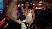 Sonia Adora Ser Fodida Em Palco / Big Titted Slut Loves To Fuck In Public